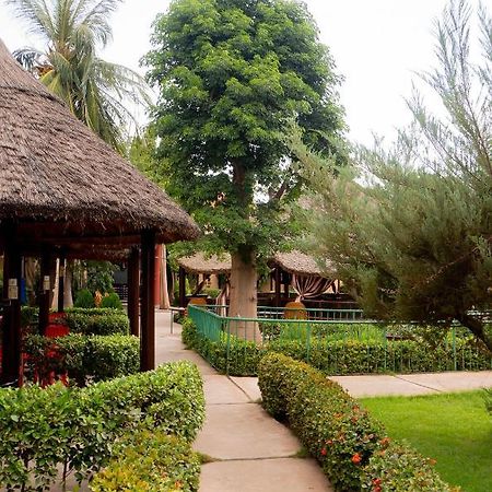 Le Baobab Hotel Bamako Exterior photo