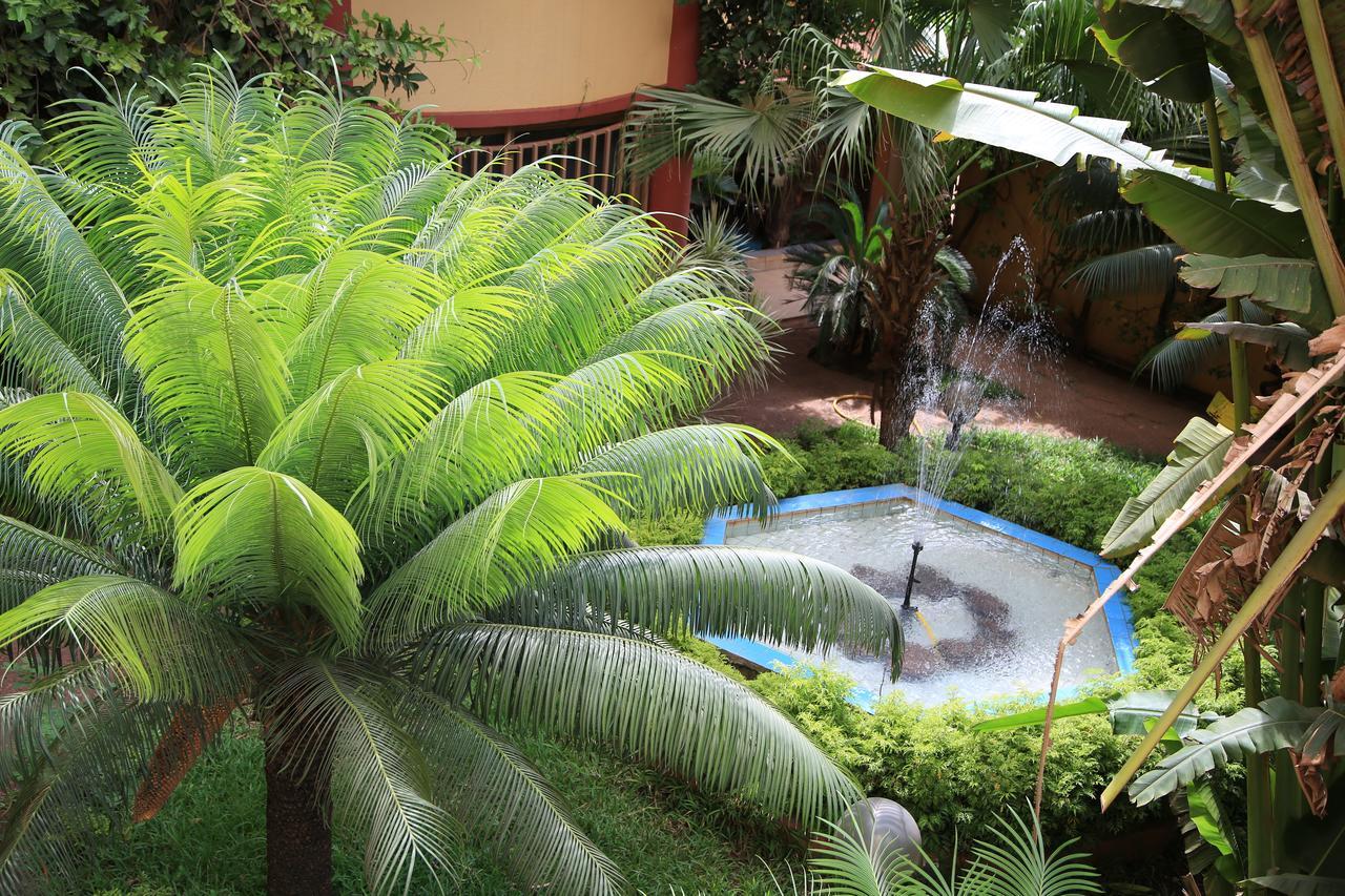 Le Baobab Hotel Bamako Exterior photo